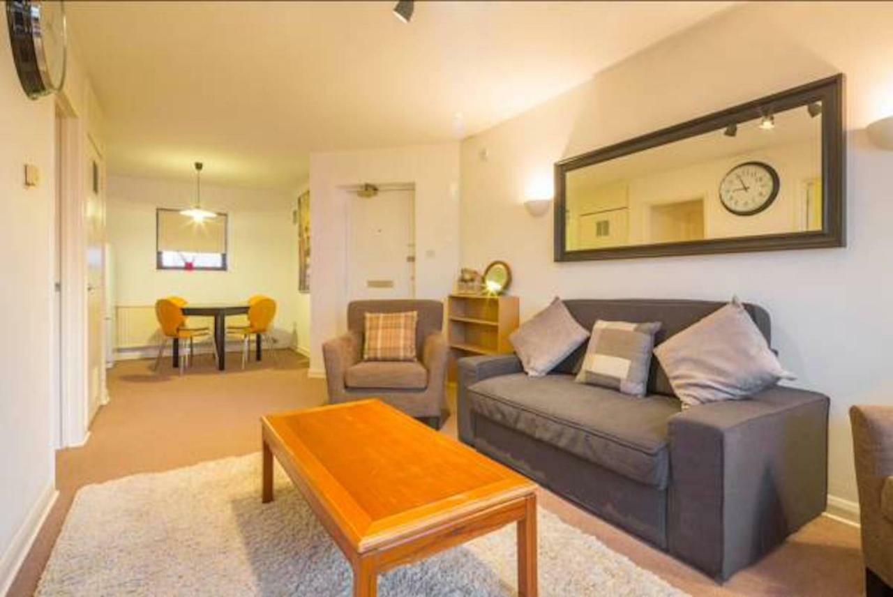 Super Central Cambridge Flat For Up To 4 People Luaran gambar